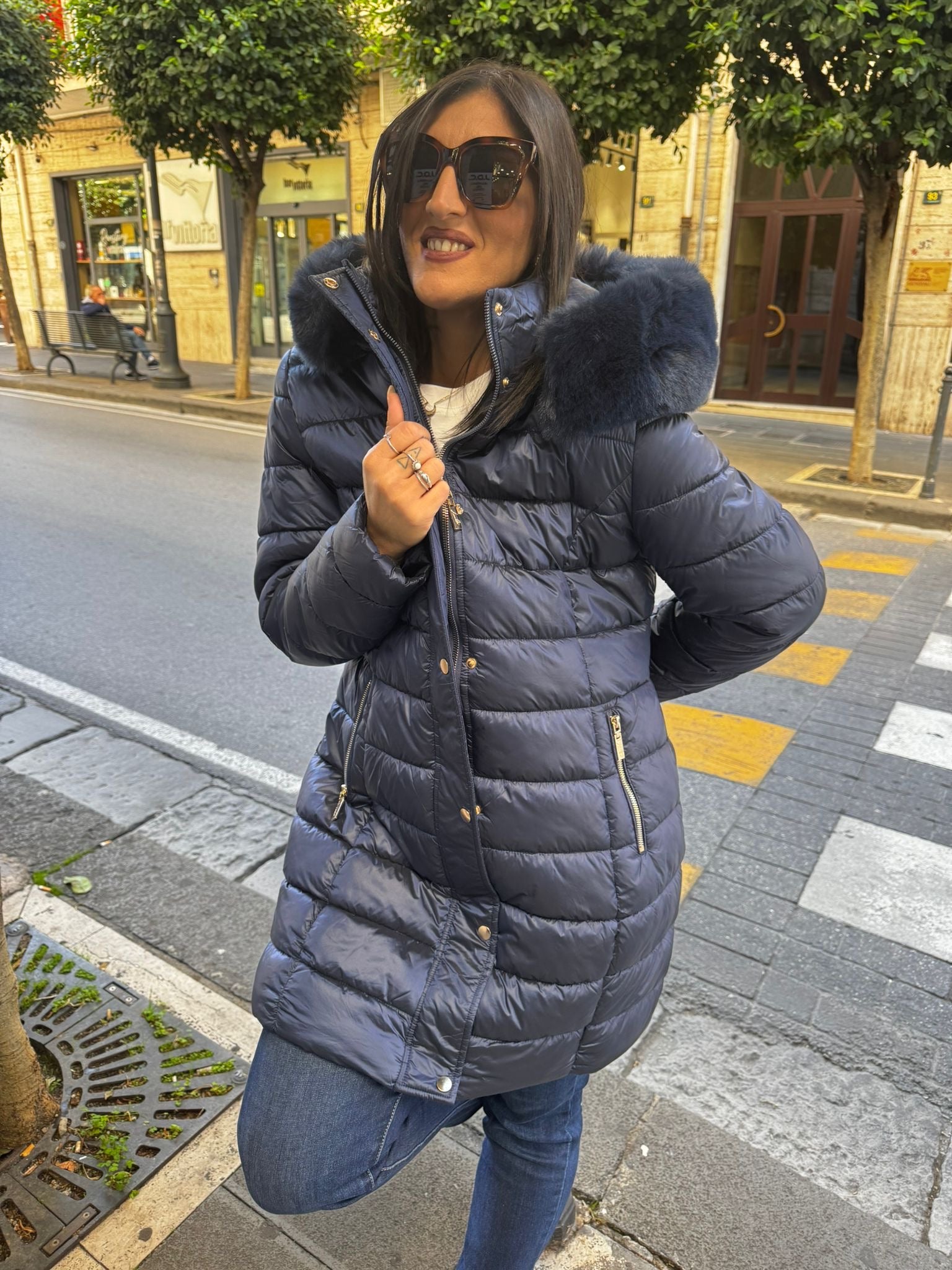 Piumino lungo con cappuccio in ecopelliccia Lizalù  9796