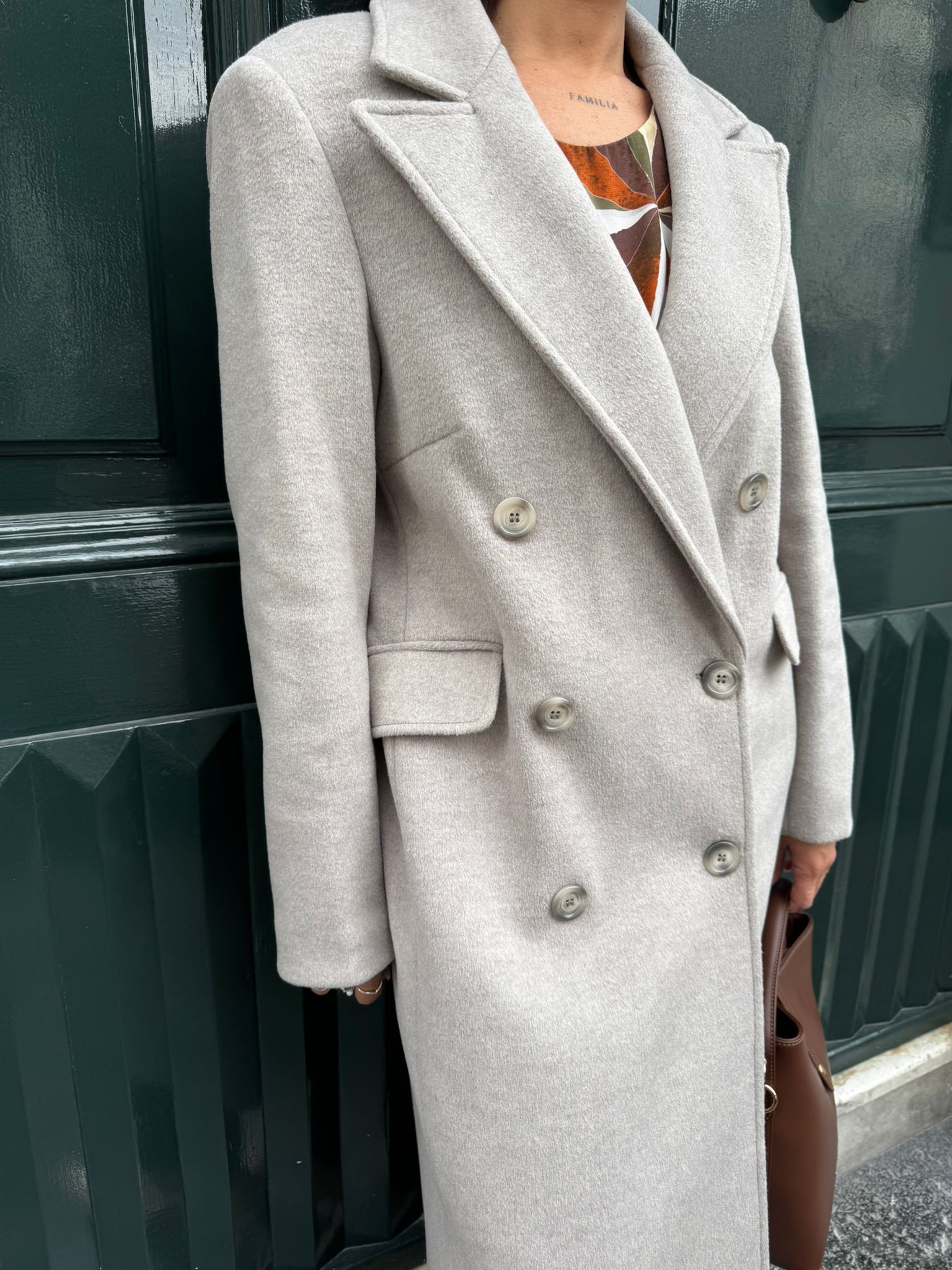 Cappotto lungo doppiopetto con pattine Lizalù FAVA