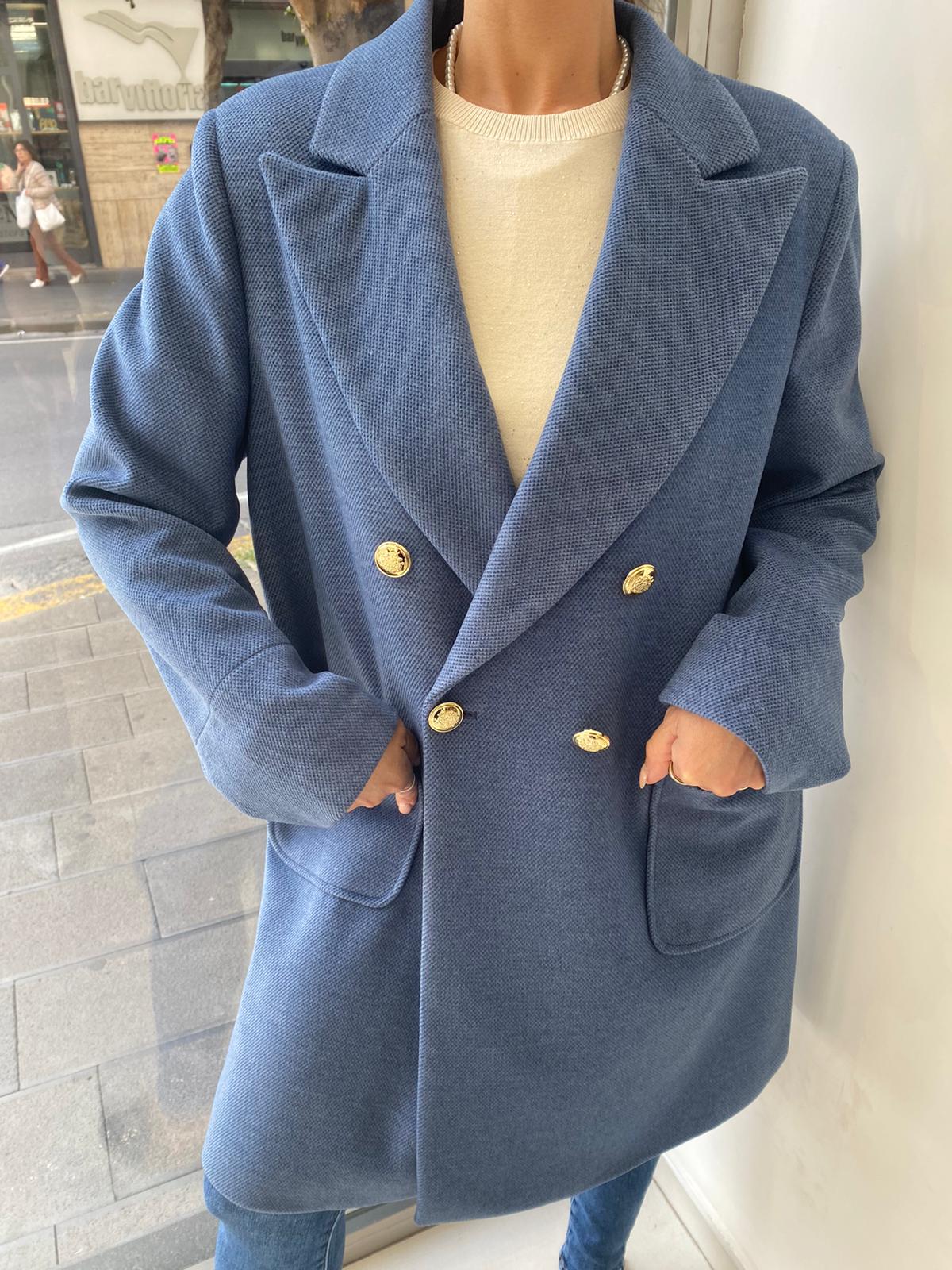 Cappotto over doppiopetto con tasche e bottoni in oro  Lizalù E101