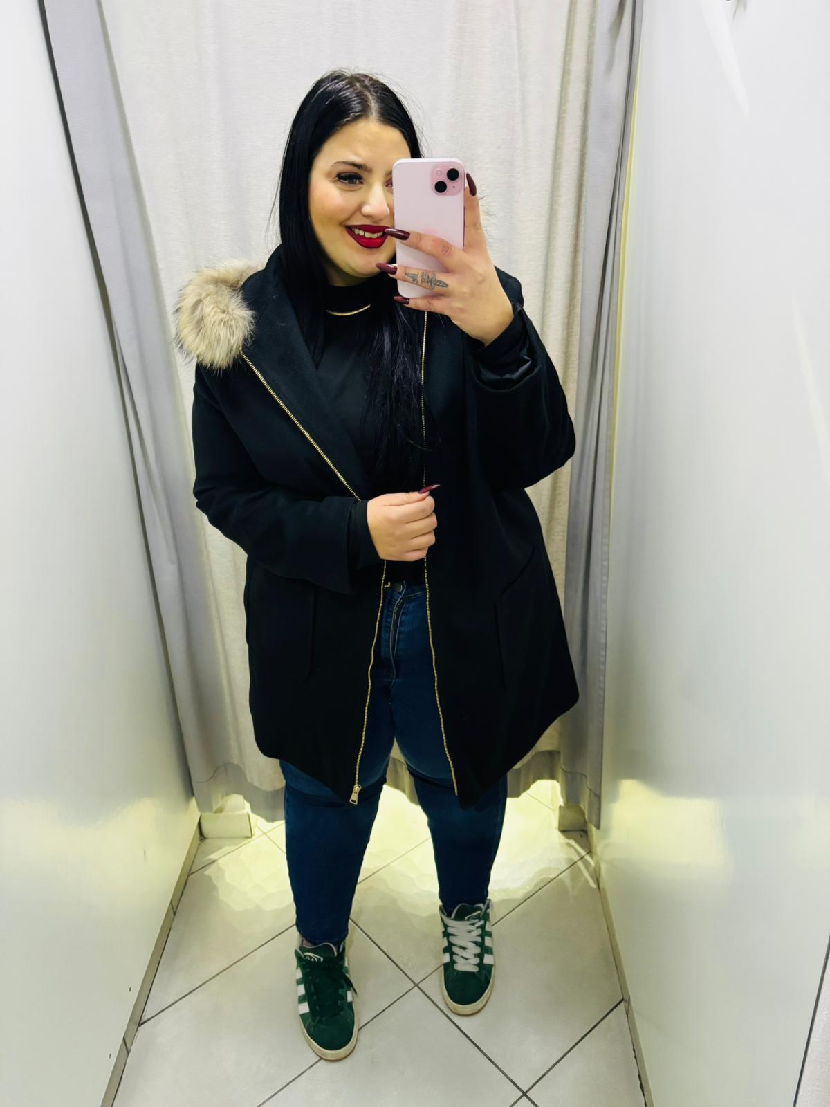 Cappotto con zip e cappuccio in ecopelliccia Lizalù A123