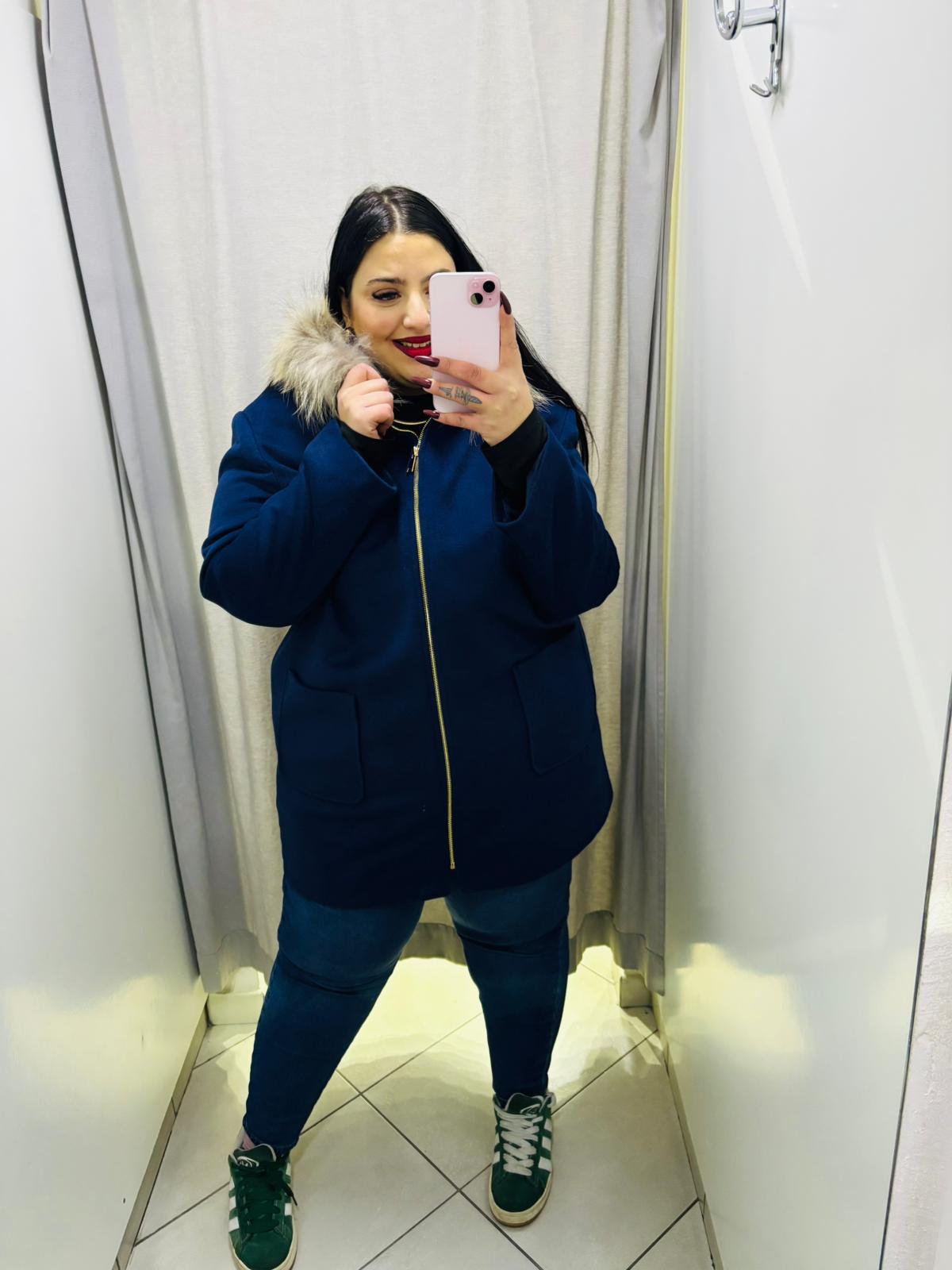 Cappotto con zip e cappuccio in ecopelliccia Lizalù A123