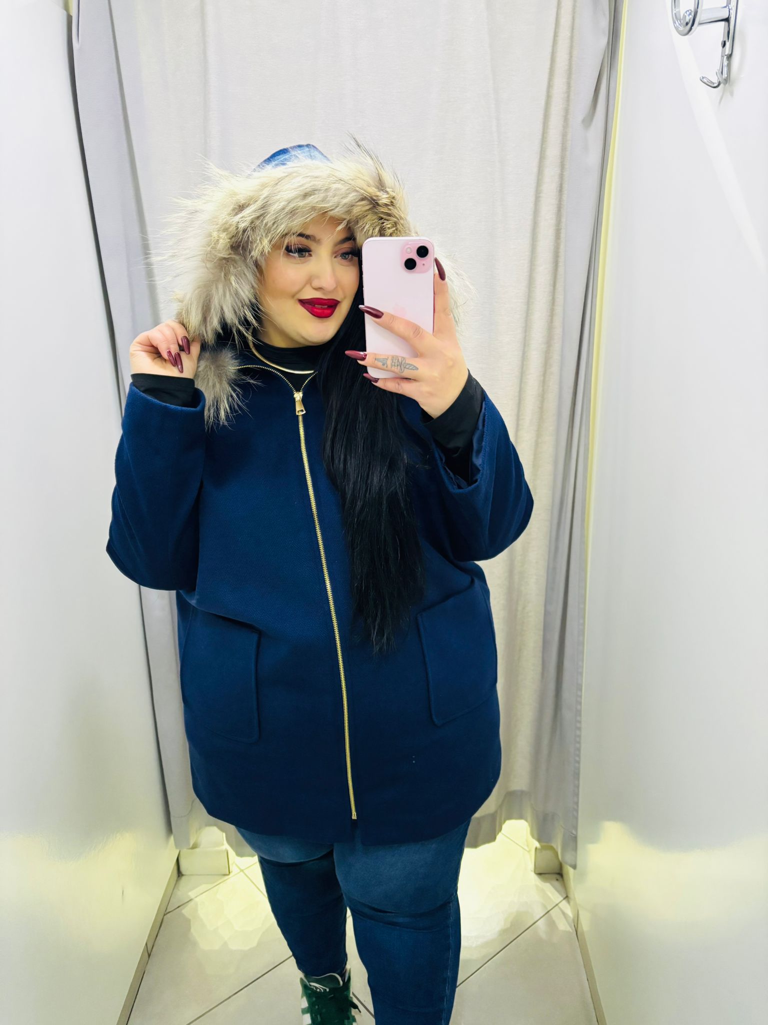 Cappotto con zip e cappuccio in ecopelliccia Lizalù A123