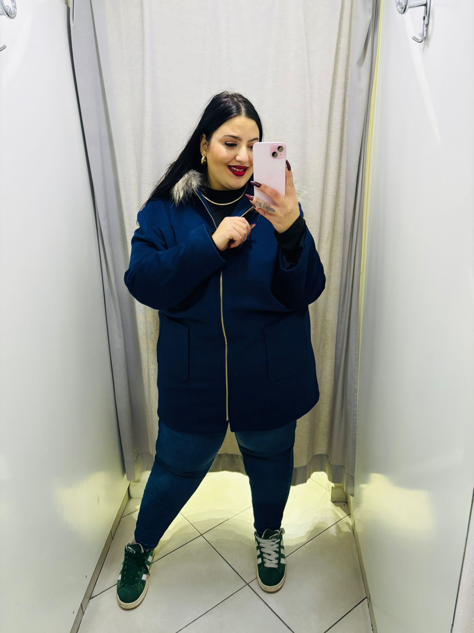 Cappotto con zip e cappuccio in ecopelliccia Lizalù A123