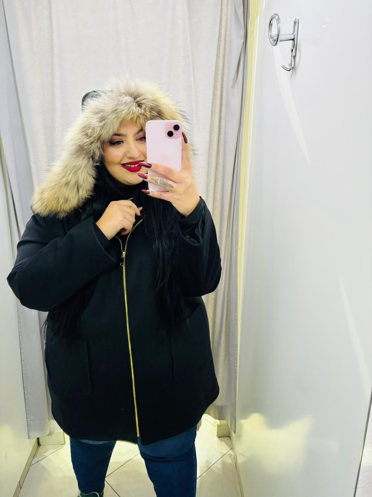 Cappotto con zip e cappuccio in ecopelliccia Lizalù A123