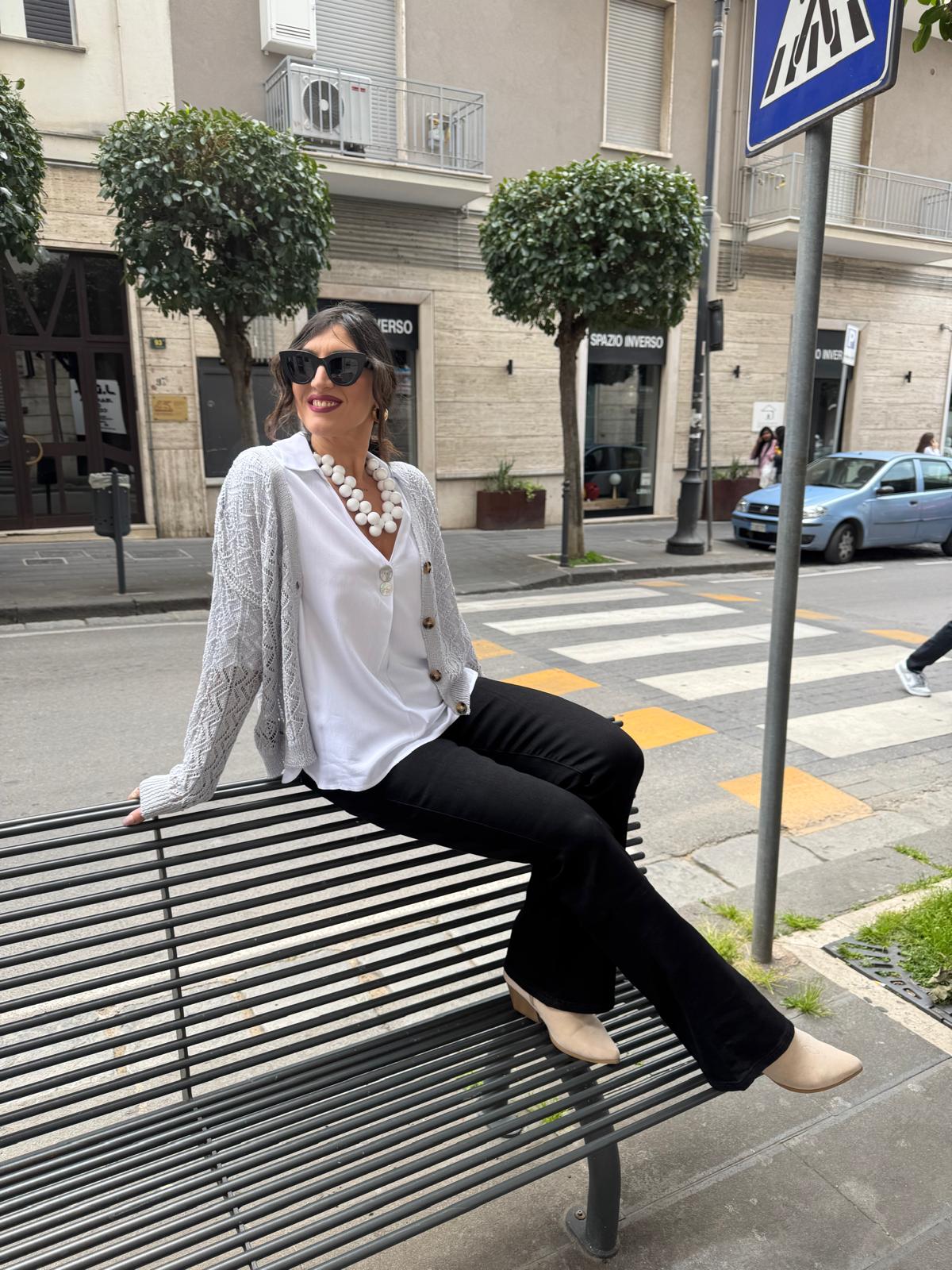 Cardigan traforato  con bottoni Akè 8066