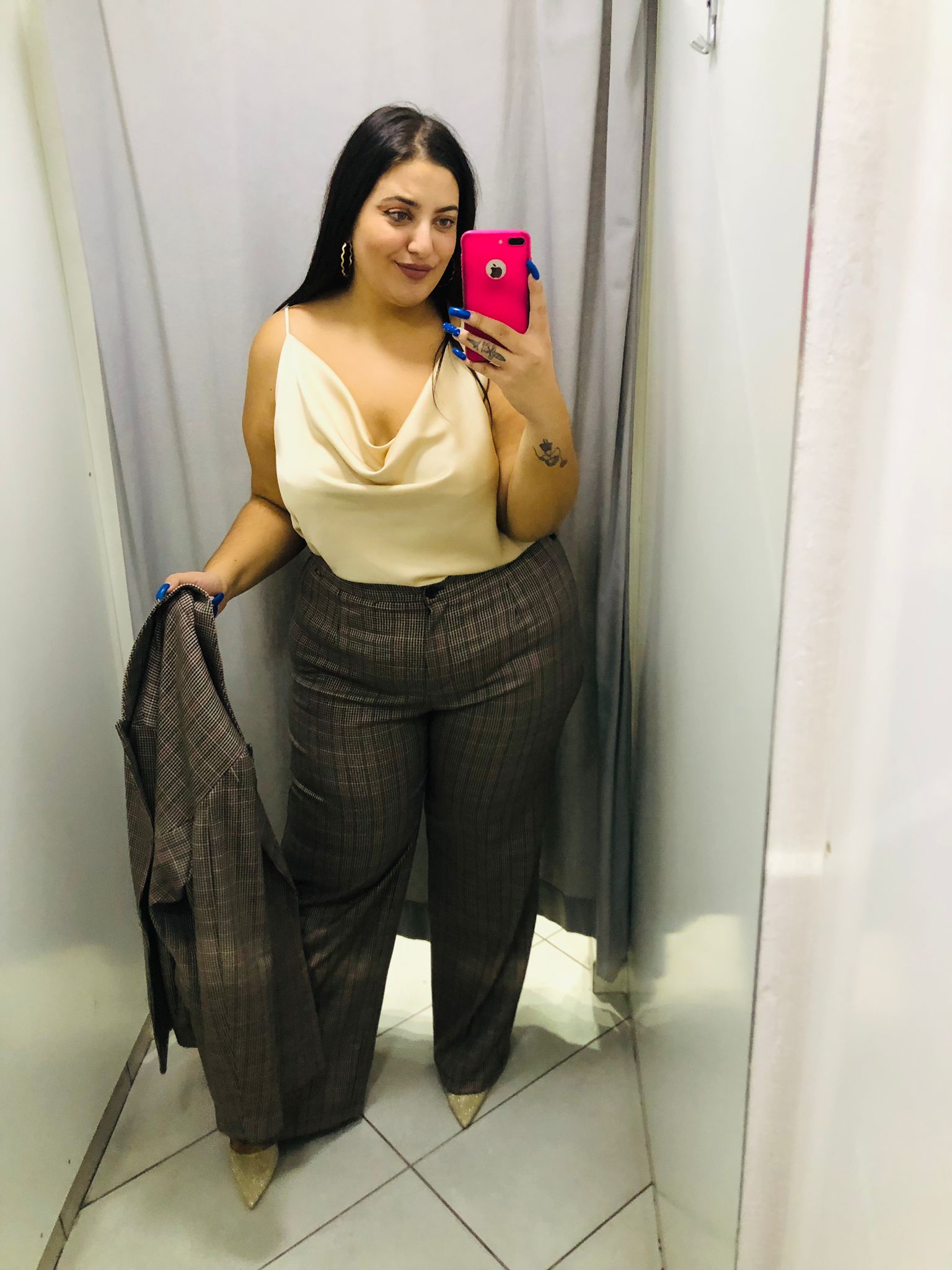 Top in raso con scollo a bavero a bretelline Lizalù ZAIRA