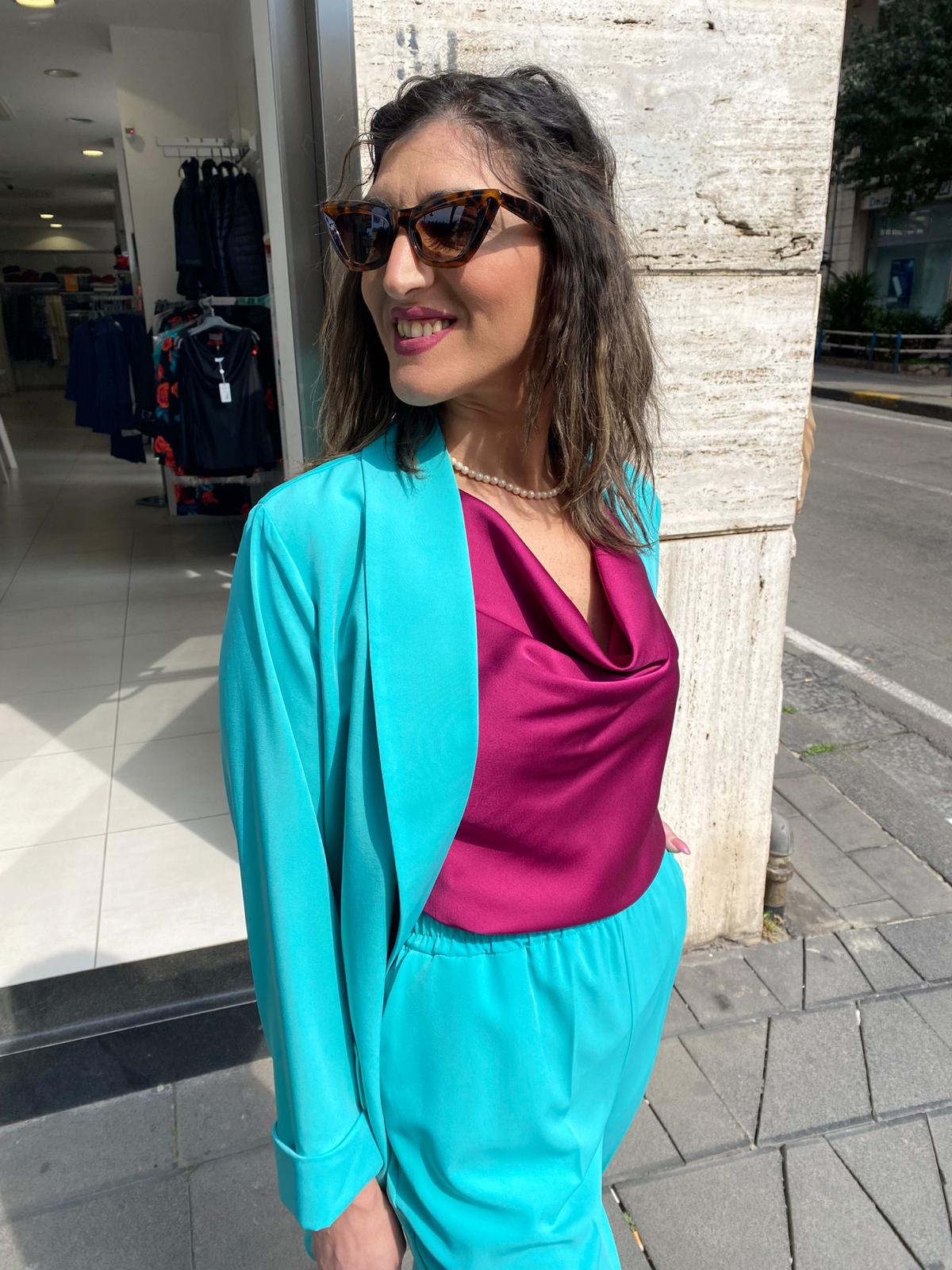 Top spalla larga effetto seta con collo a bavero Lizalù ZARA